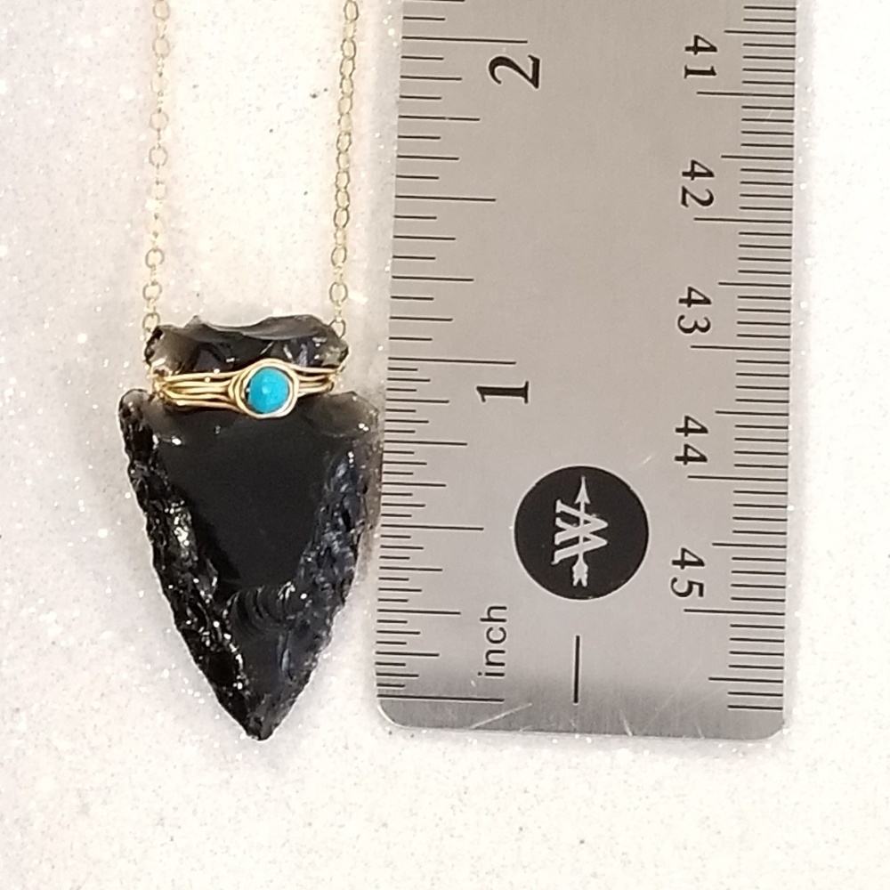Raw crystal arrow head 14k gold chain necklace - Picture 6 of 8